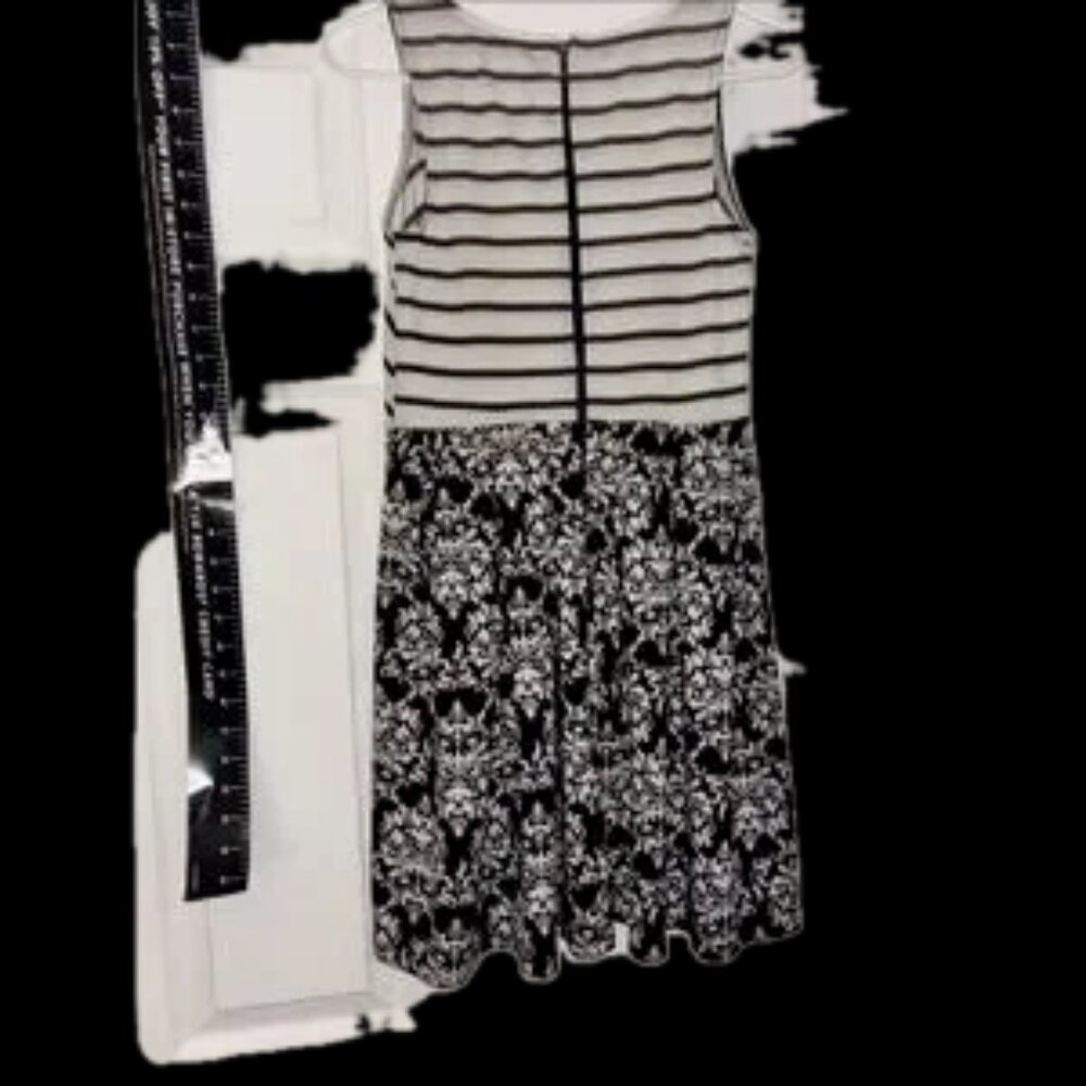 Xhilaration Striped and Patterned Sleeveless Dress - Picture 4 of 10